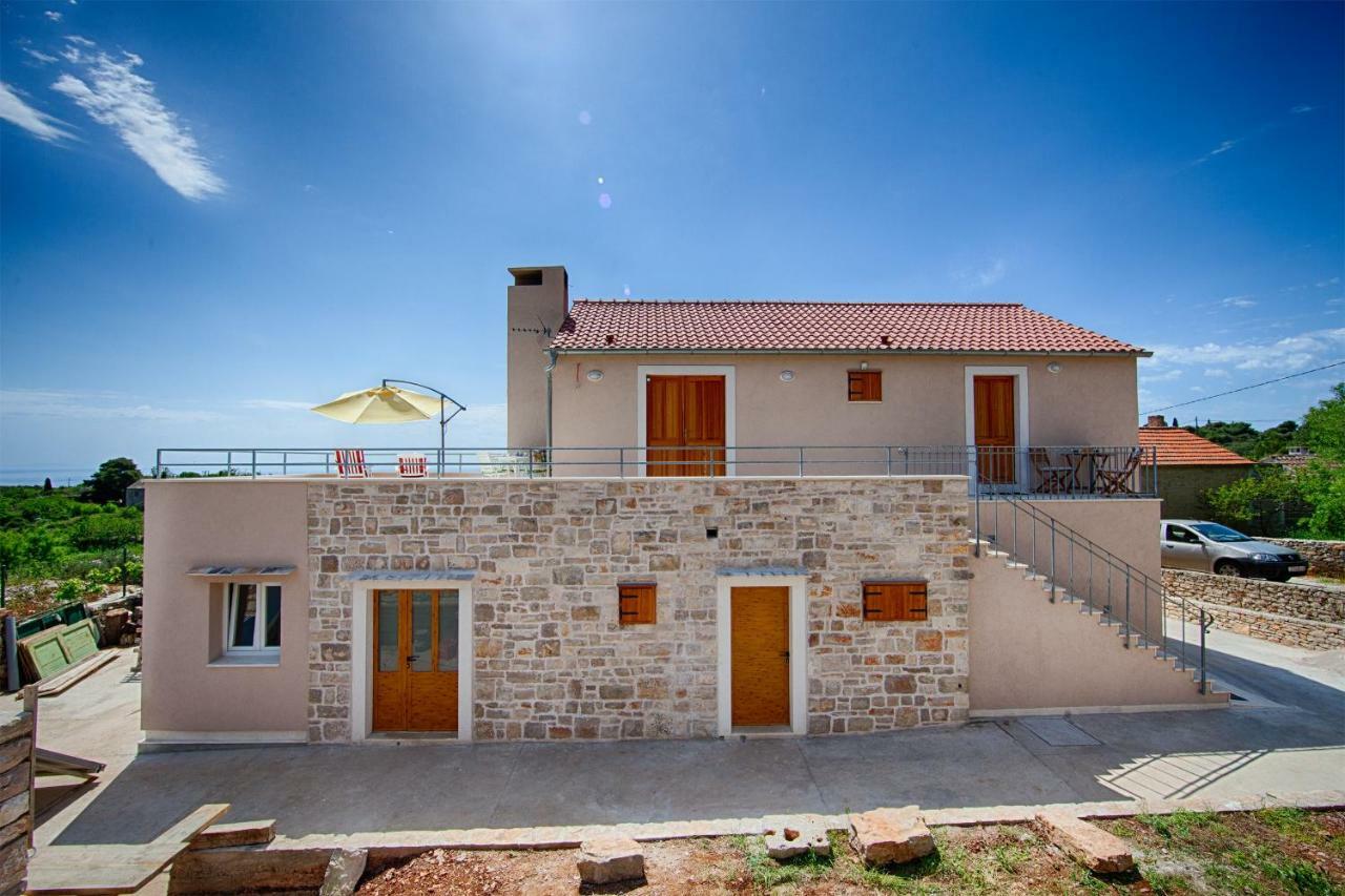 Betini Apartments - Authentic Island Escape Komiža Eksteriør bilde