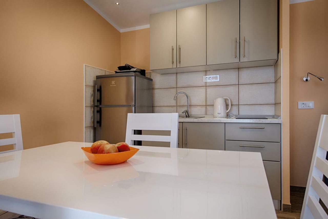 Betini Apartments - Authentic Island Escape Komiža Eksteriør bilde